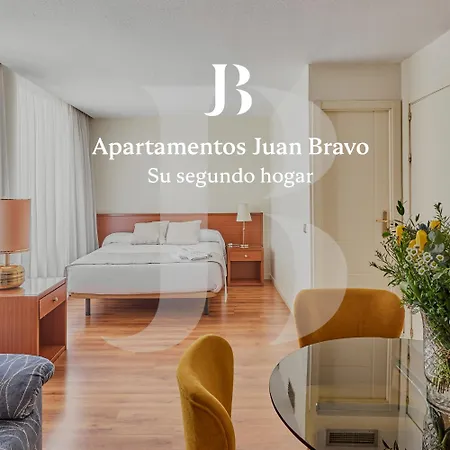 Apartamentos Juan Bravo-3